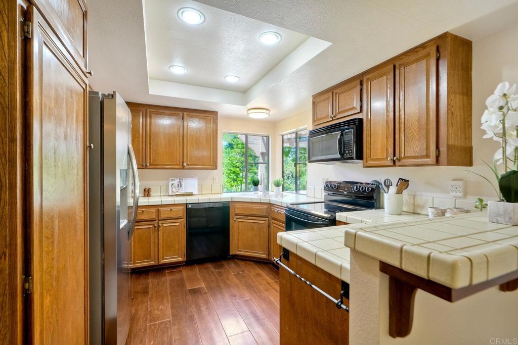 12732 Camino De La Breccia 9