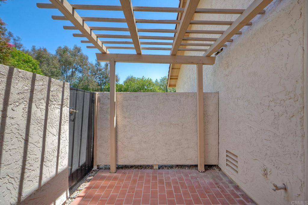 12732 Camino De La Breccia 9