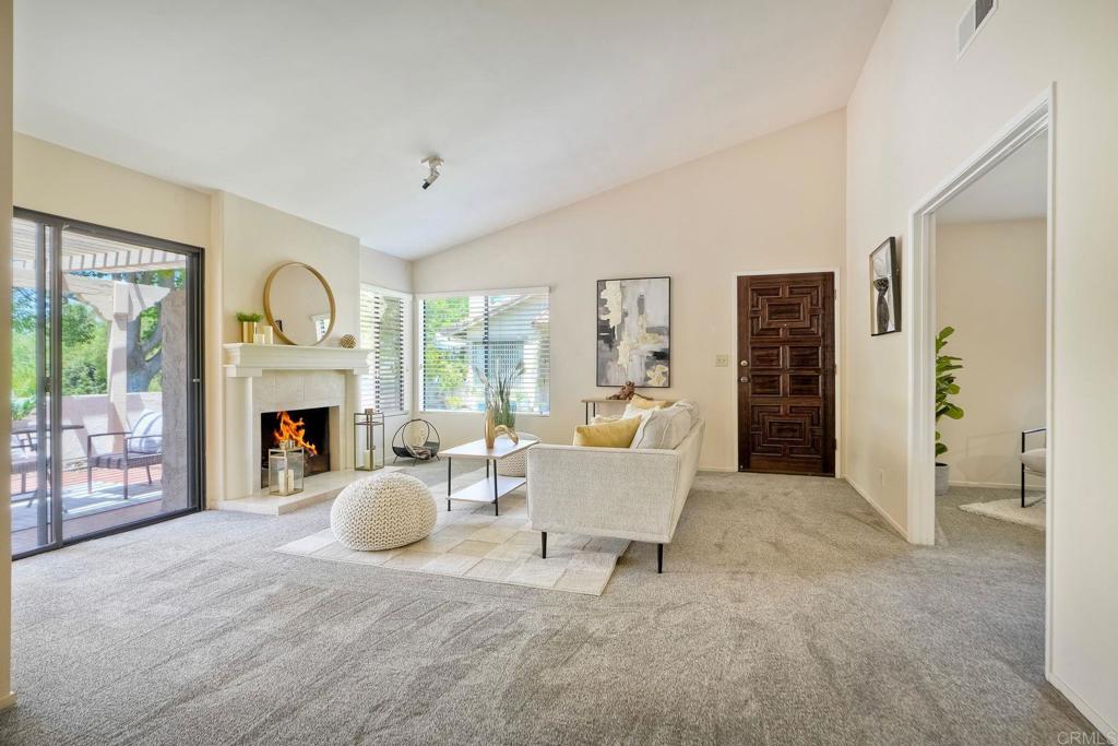 12732 Camino De La Breccia 9