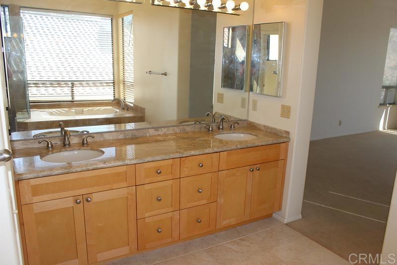 18159 Colonnades Place