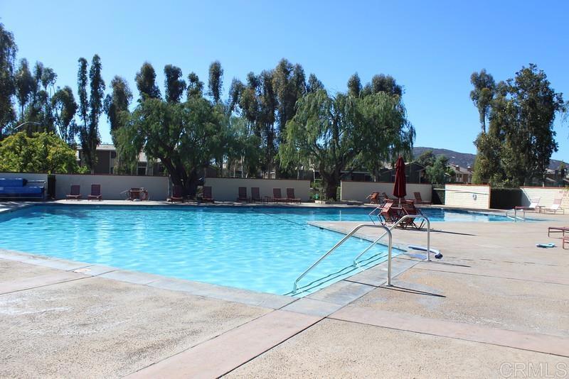 18159 Colonnades Place