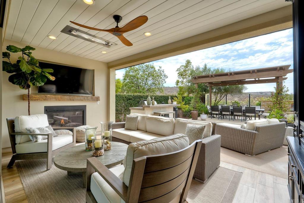 8068 Auberge Circle