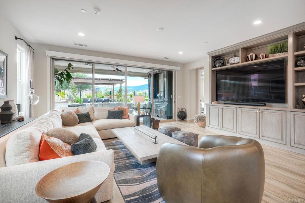 8068 Auberge Circle