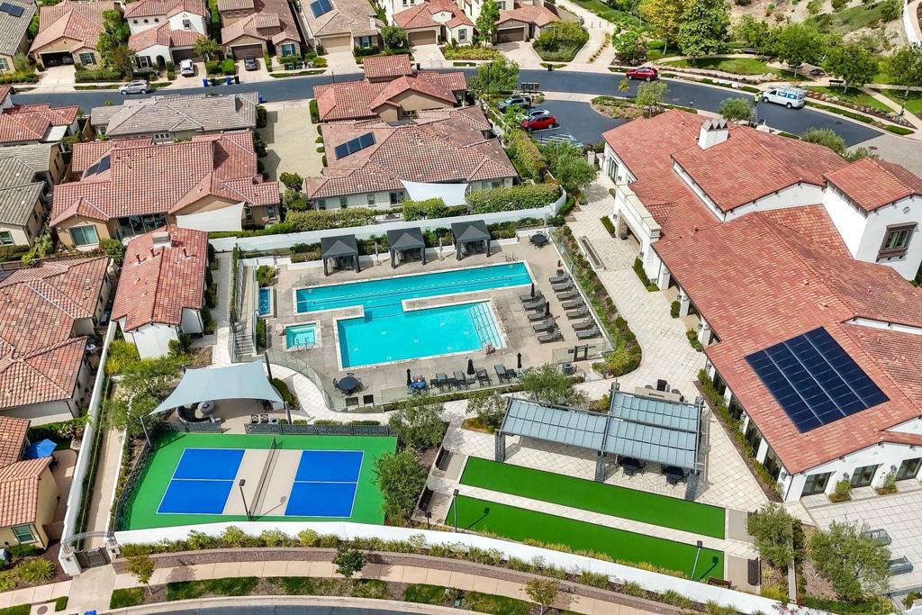 8068 Auberge Circle