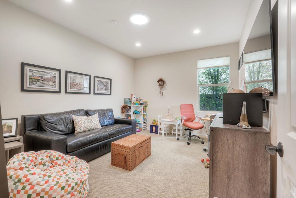 8068 Auberge Circle