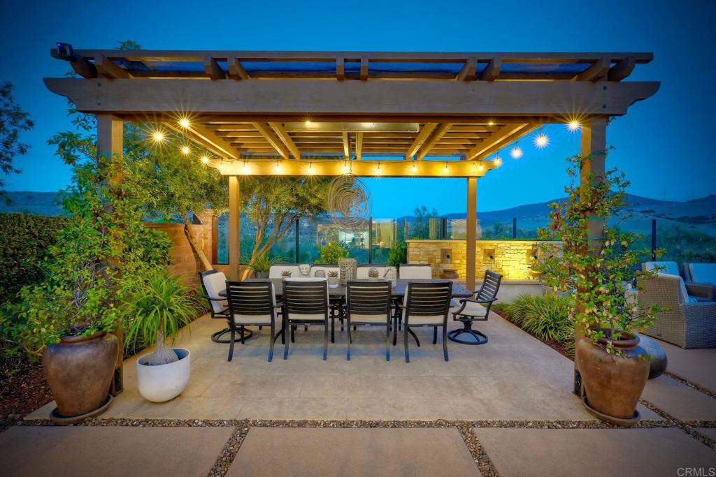 8068 Auberge Circle