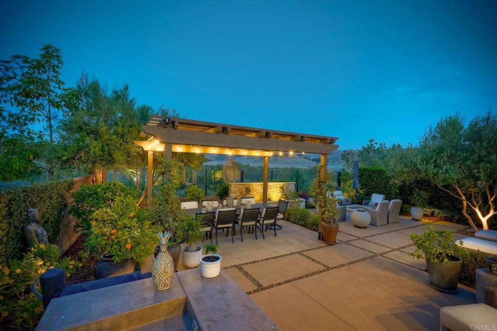 8068 Auberge Circle
