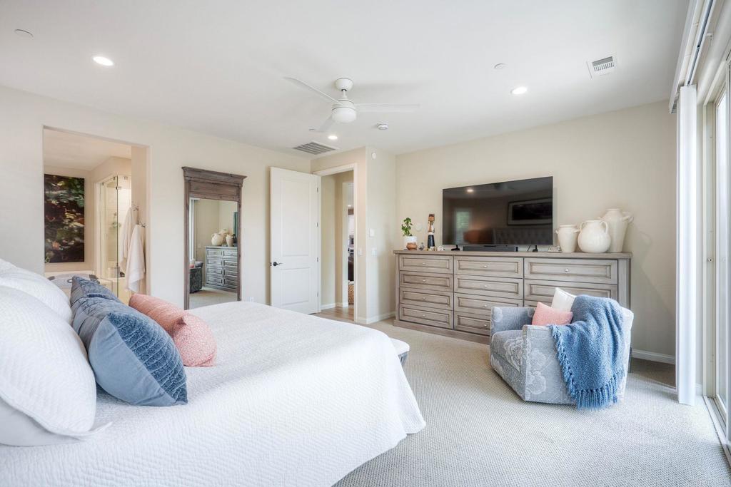 8068 Auberge Circle