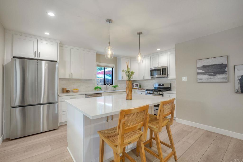 12541 Glenoak Road