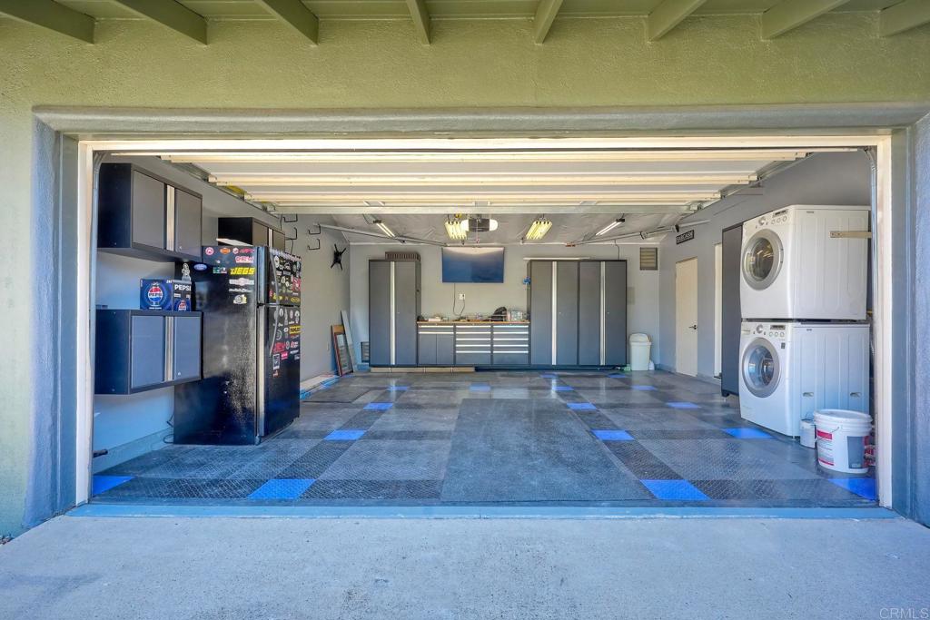 12541 Glenoak Road