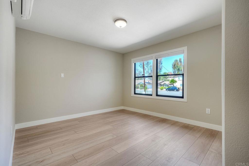 12541 Glenoak Road