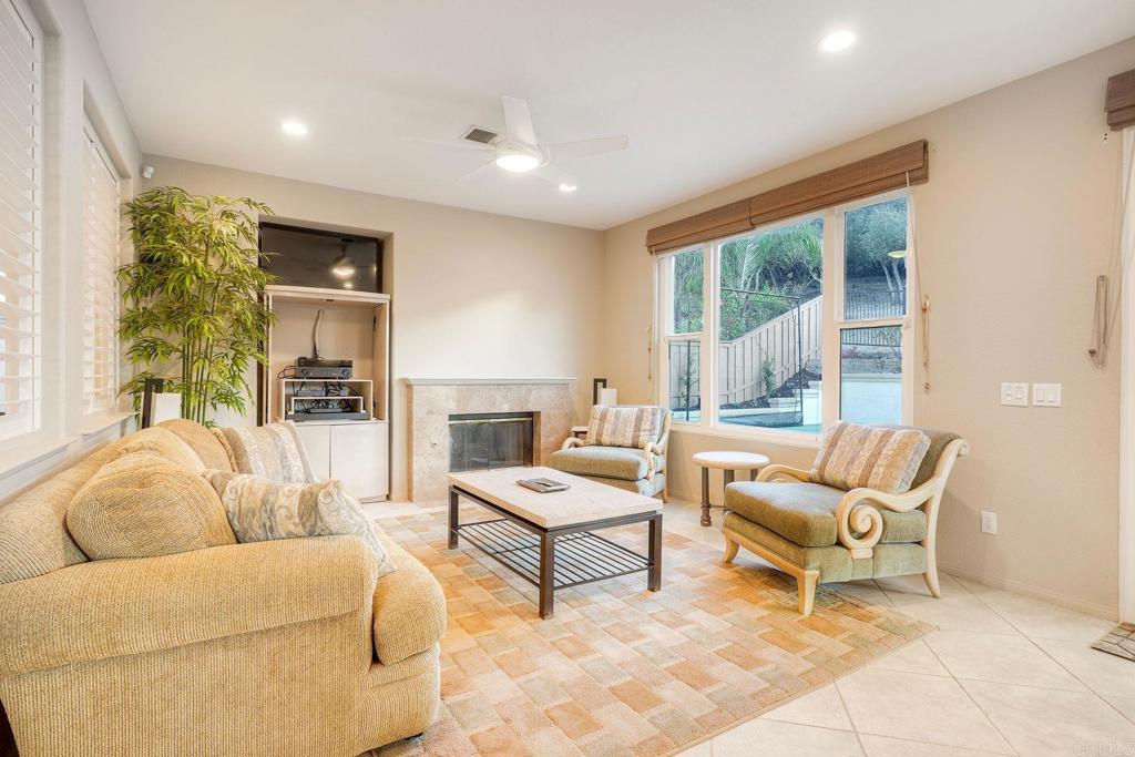 11707 Aspen View
