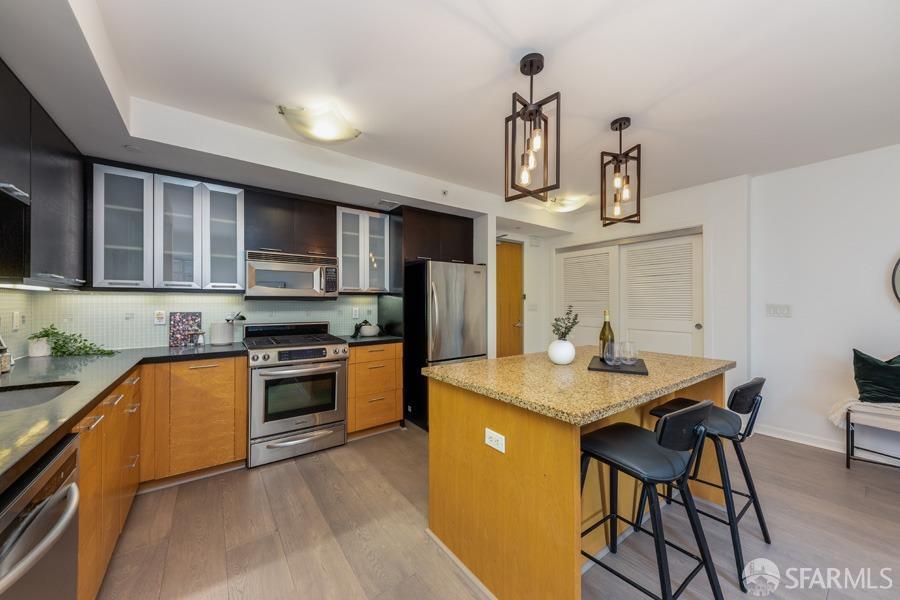 170 King Street # 814