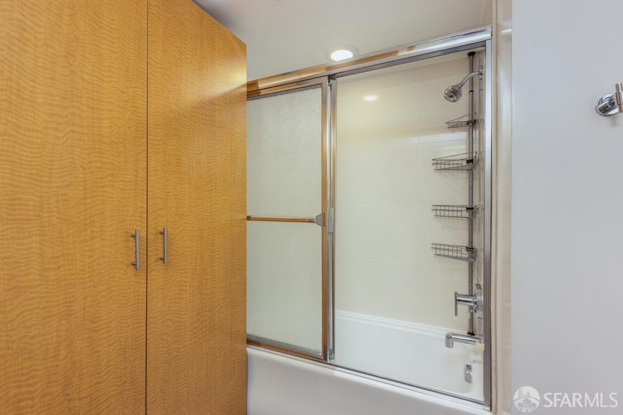 170 King Street # 814