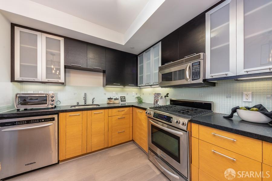 170 King Street # 814