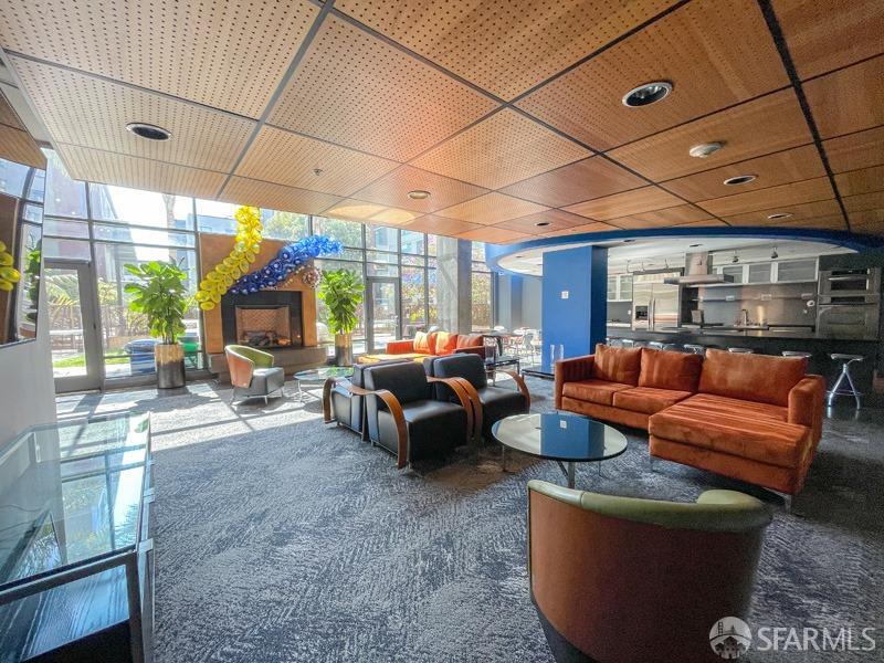 170 King Street # 814