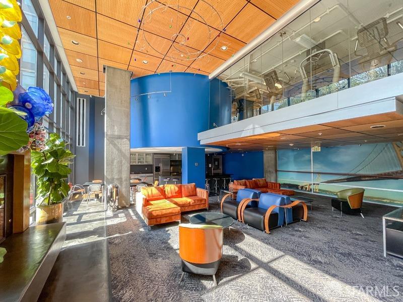 170 King Street # 814