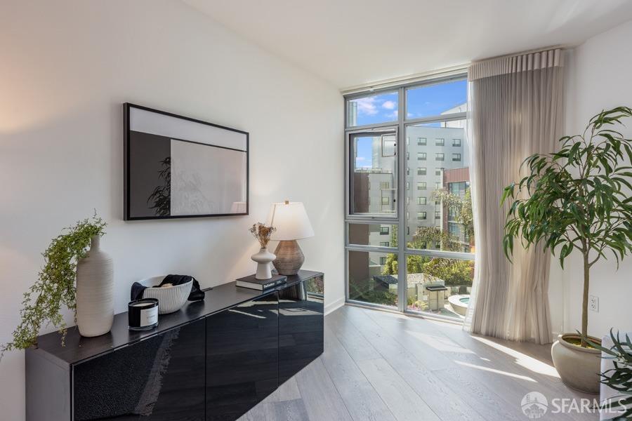 170 King Street # 814