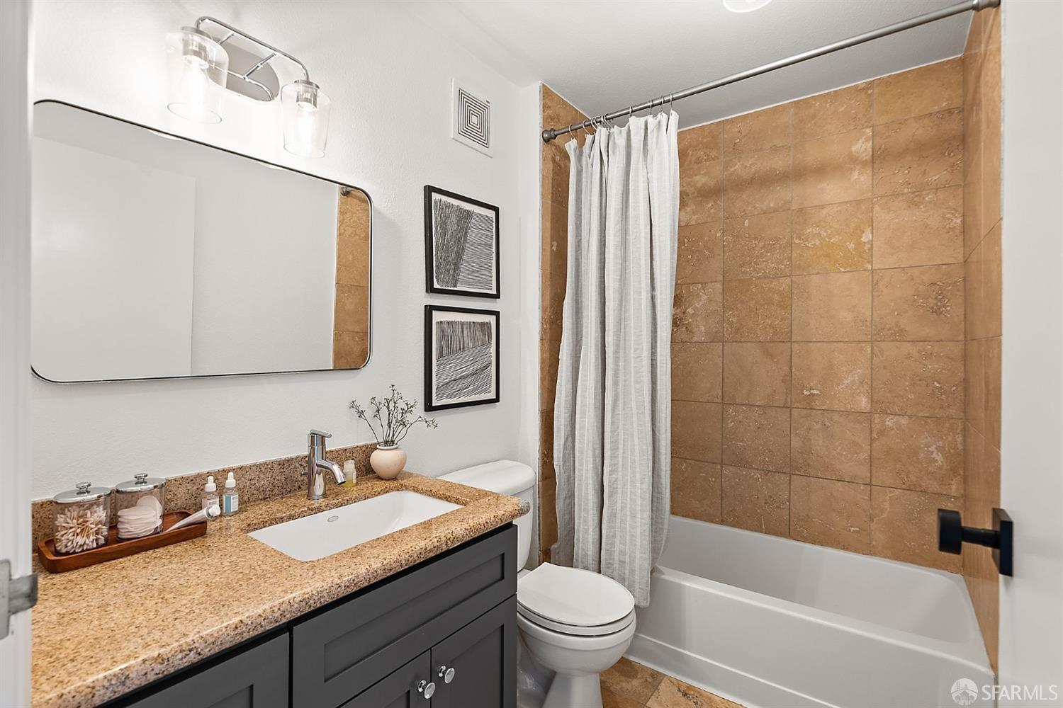 988 Fulton Street Unit: 320