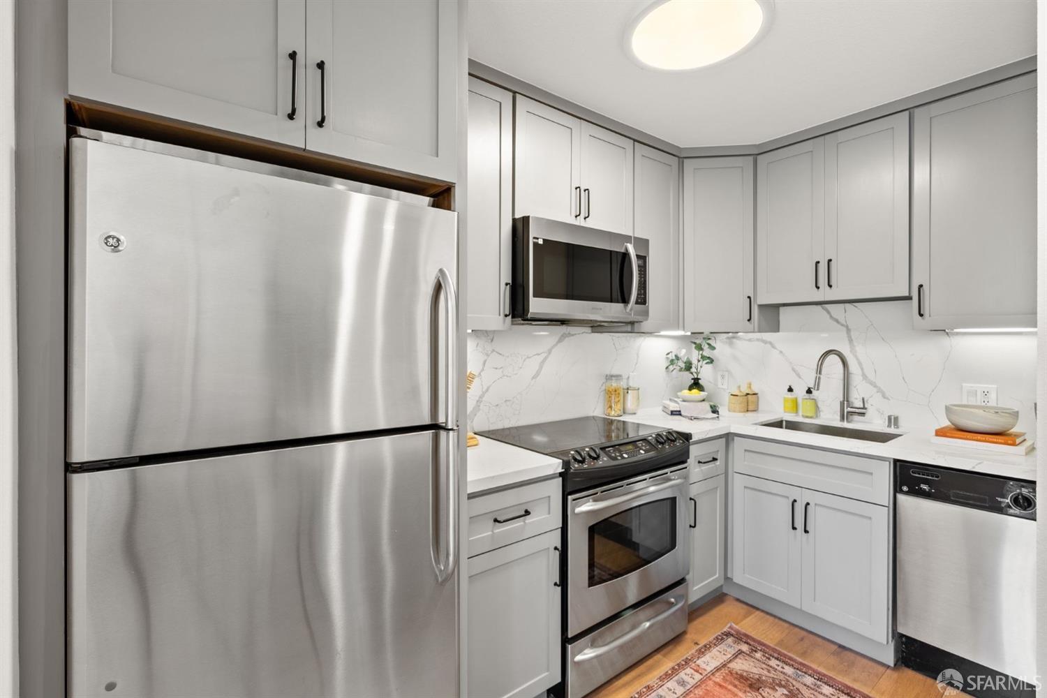 988 Fulton Street Unit: 320