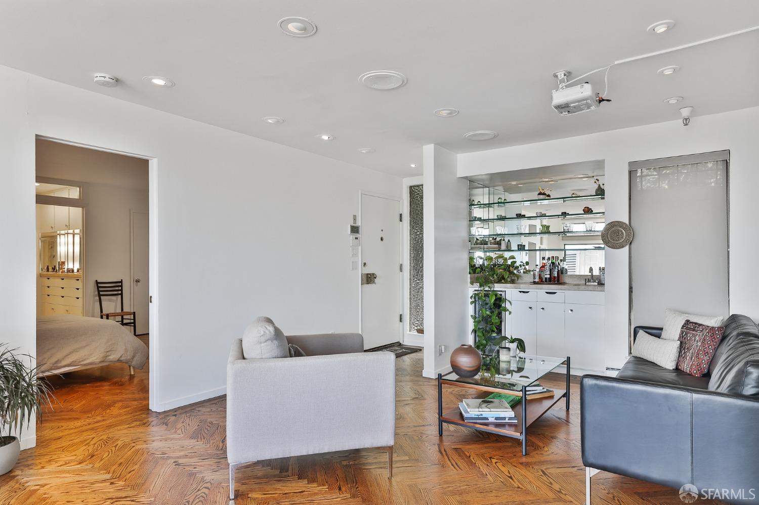 1451 Montgomery Street # 4