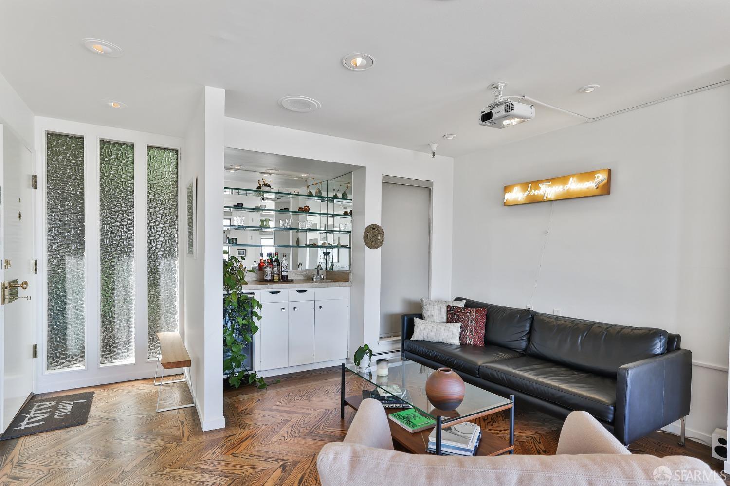 1451 Montgomery Street # 4