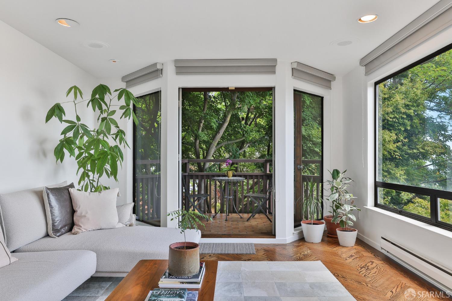 1451 Montgomery Street # 4