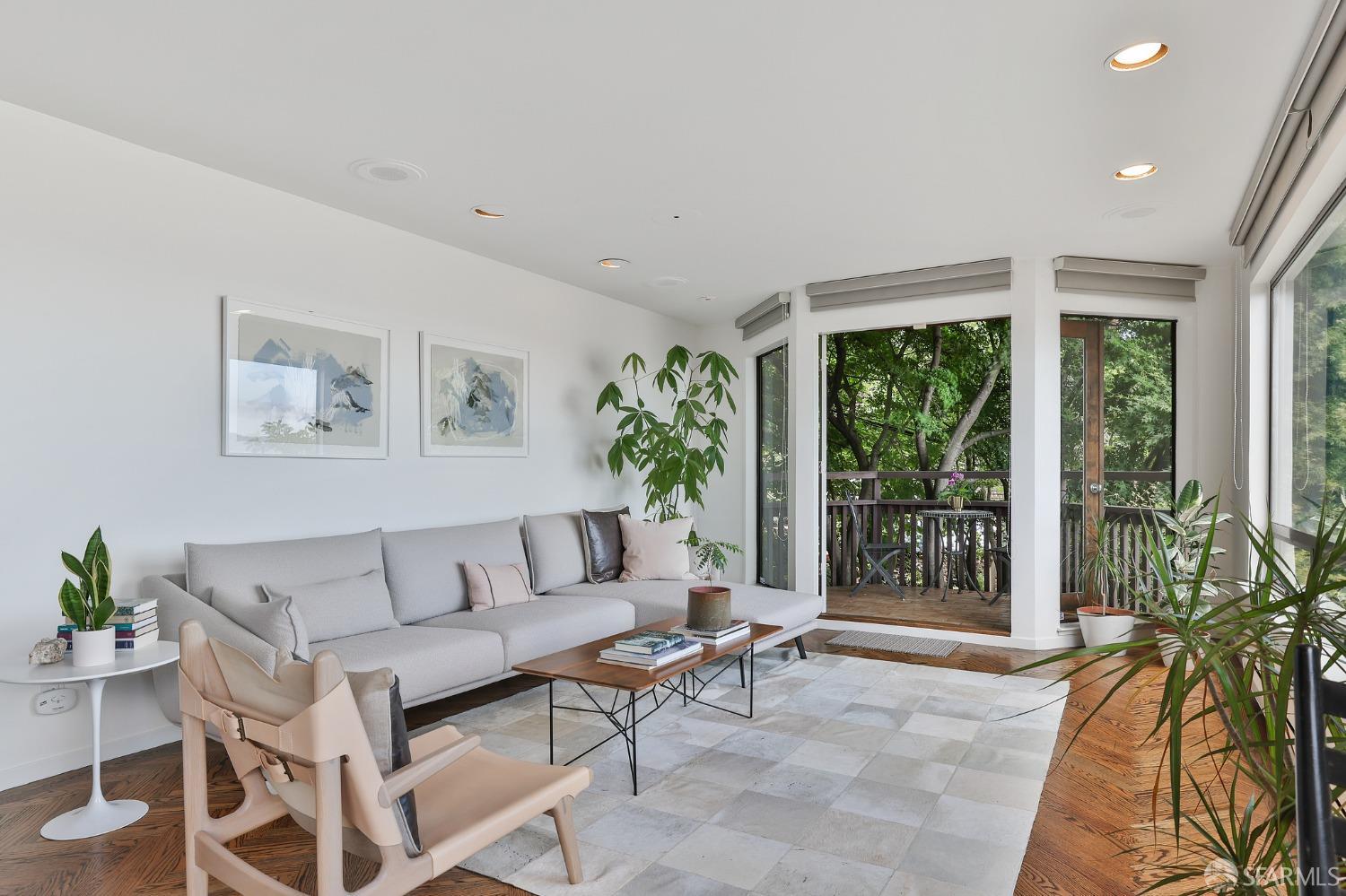 1451 Montgomery Street # 4