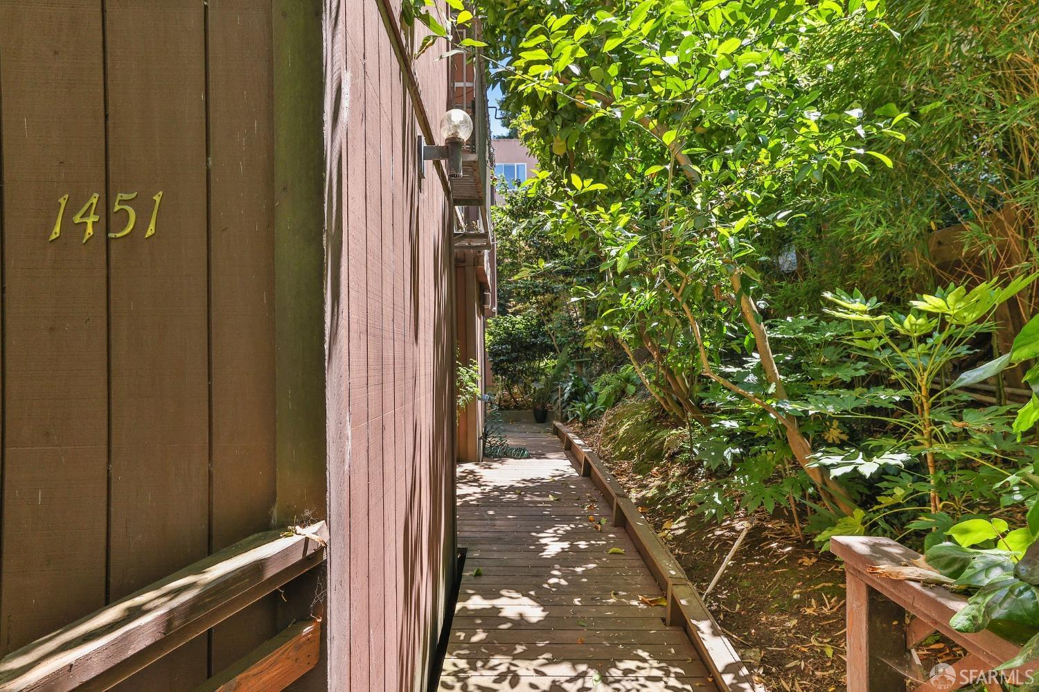 1451 Montgomery Street # 4