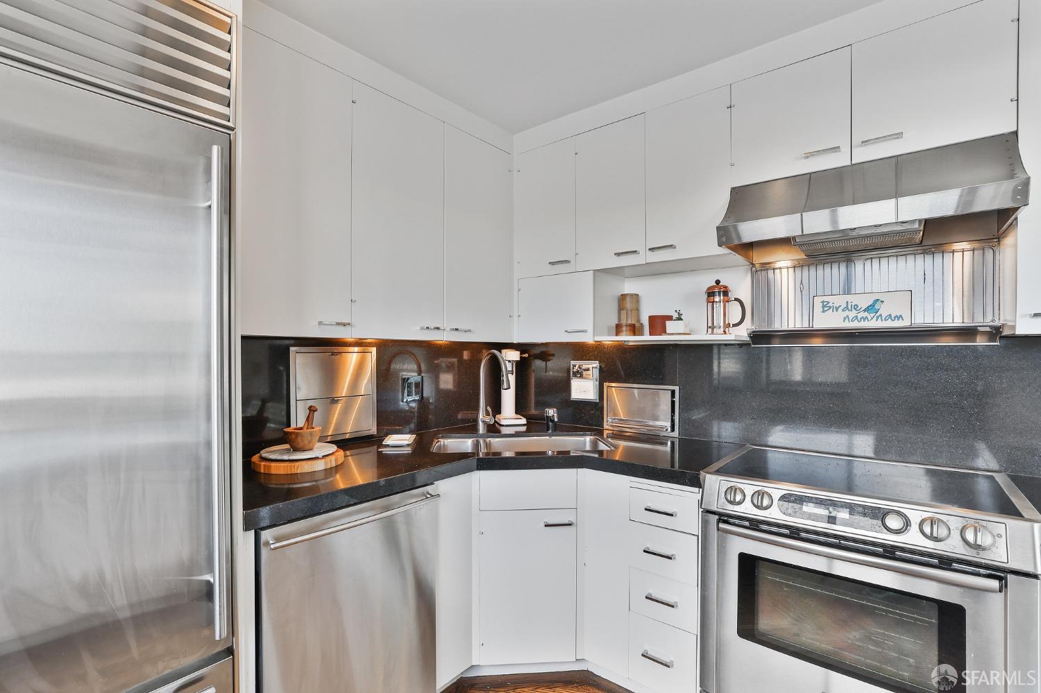 1451 Montgomery Street # 4