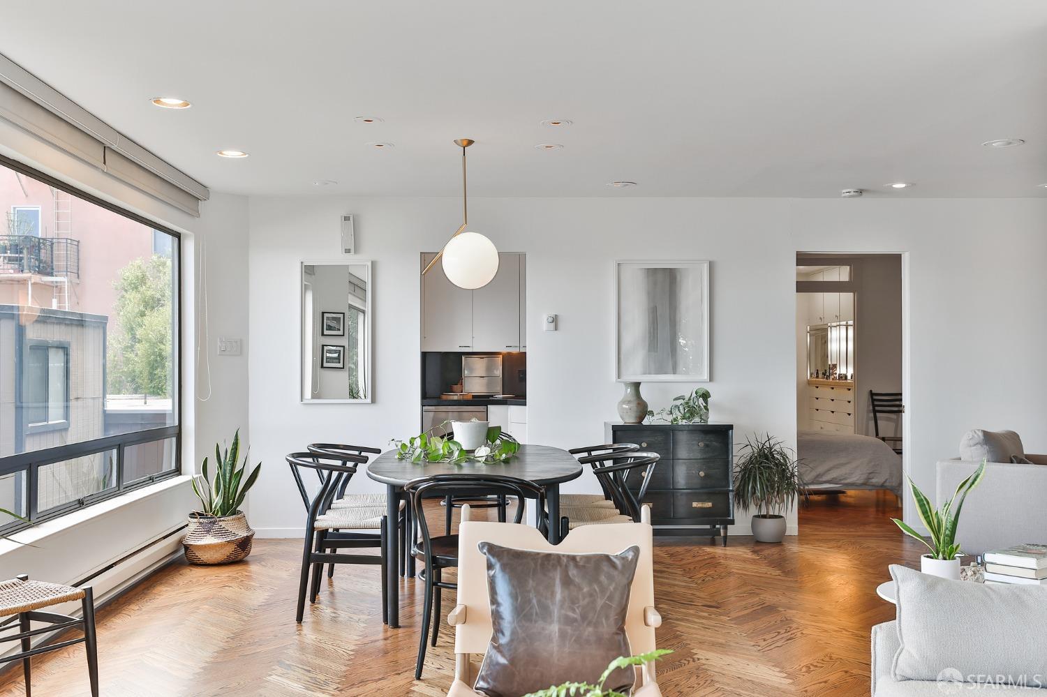 1451 Montgomery Street # 4