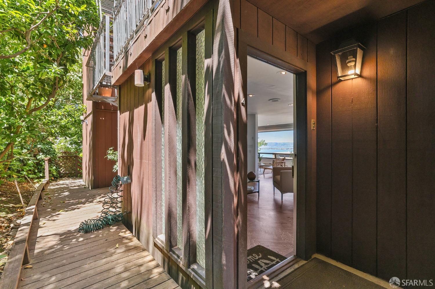 1451 Montgomery Street # 4