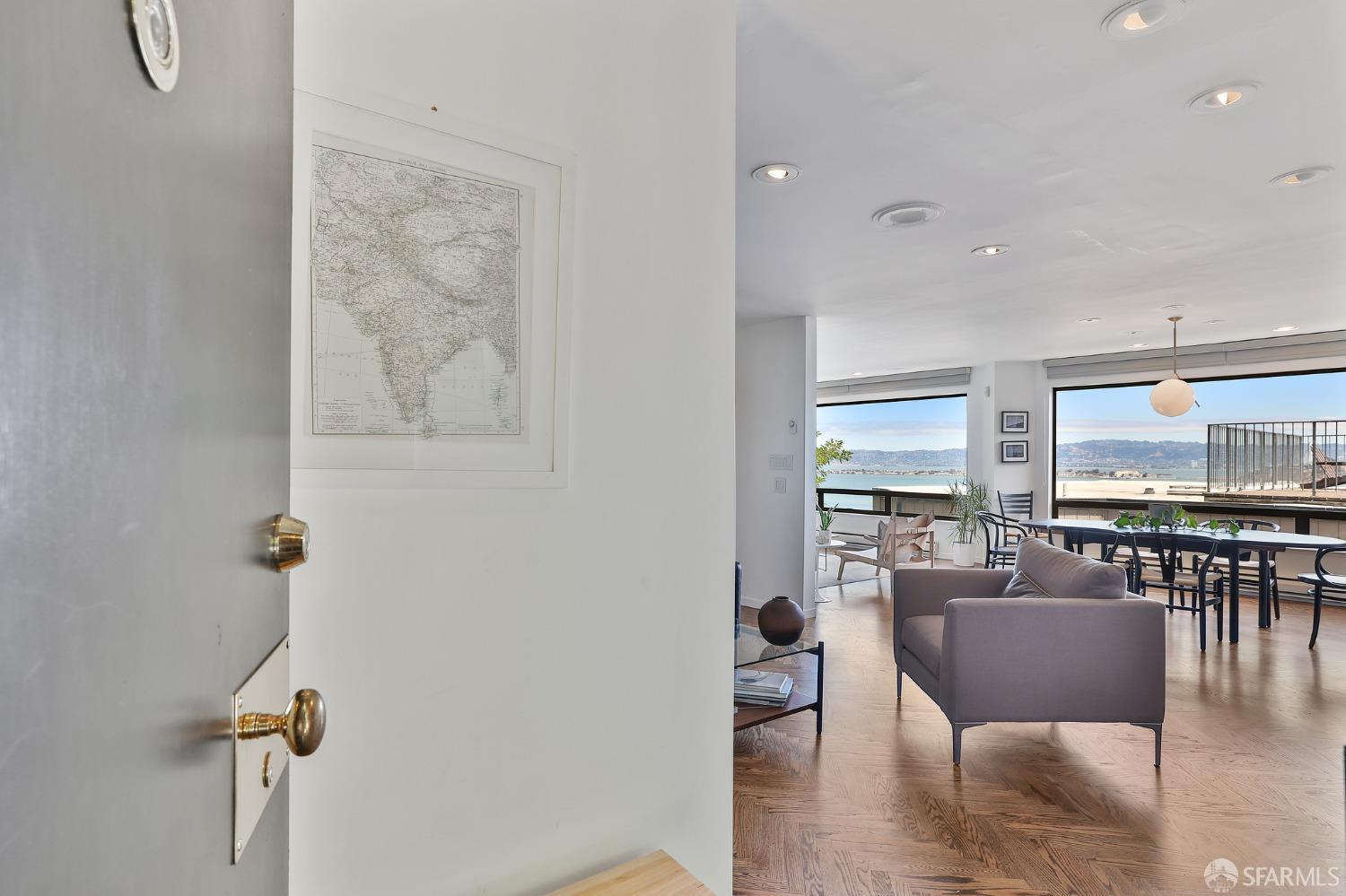 1451 Montgomery Street # 4