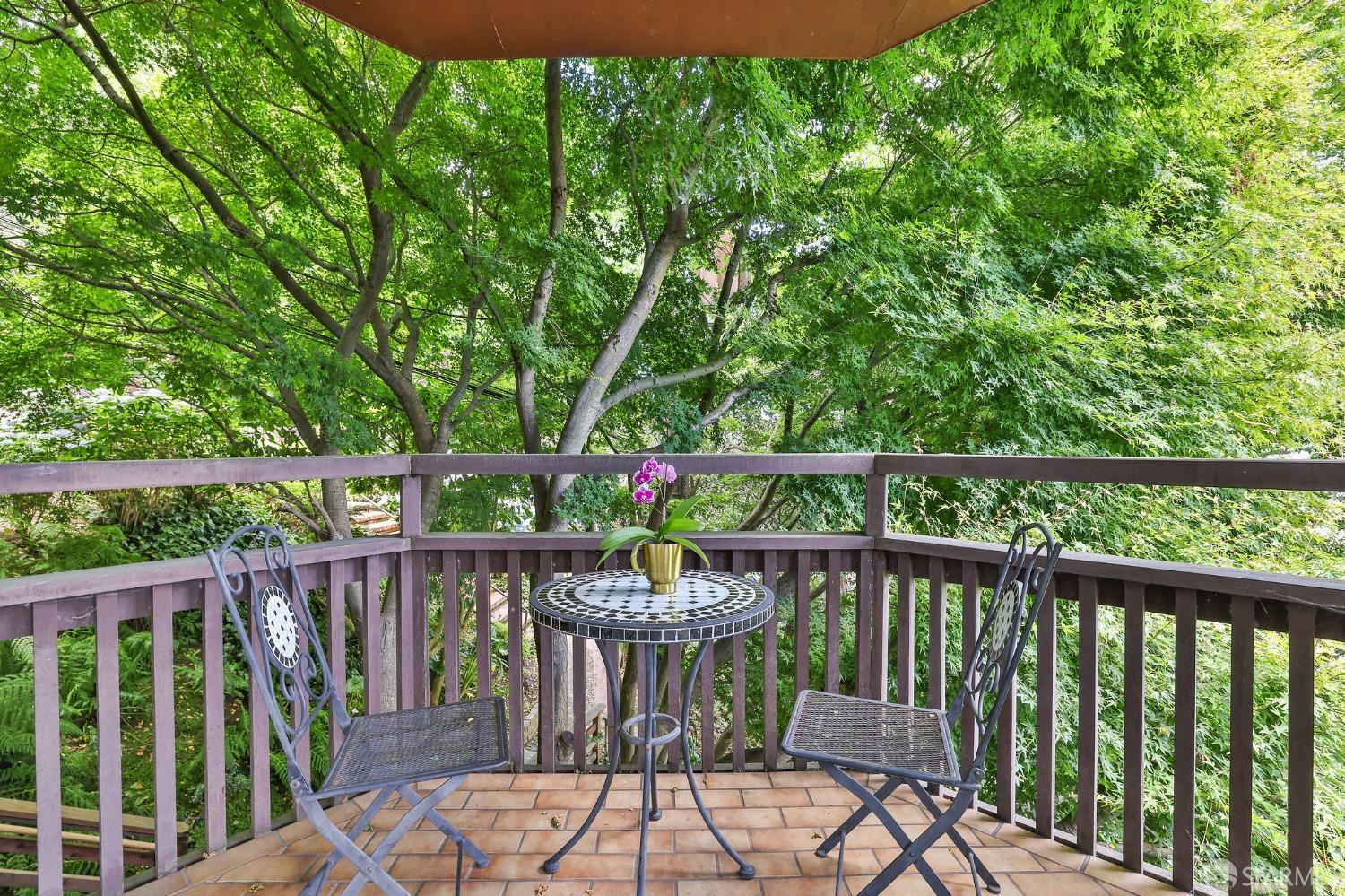 1451 Montgomery Street # 4