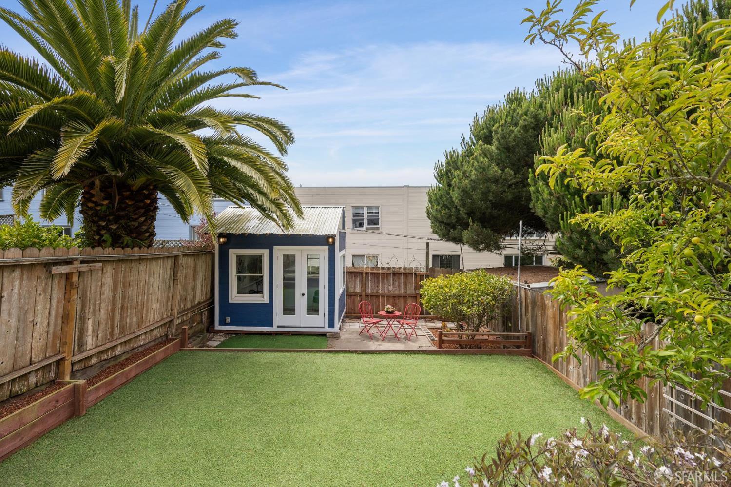 1371-1373 16th Avenue