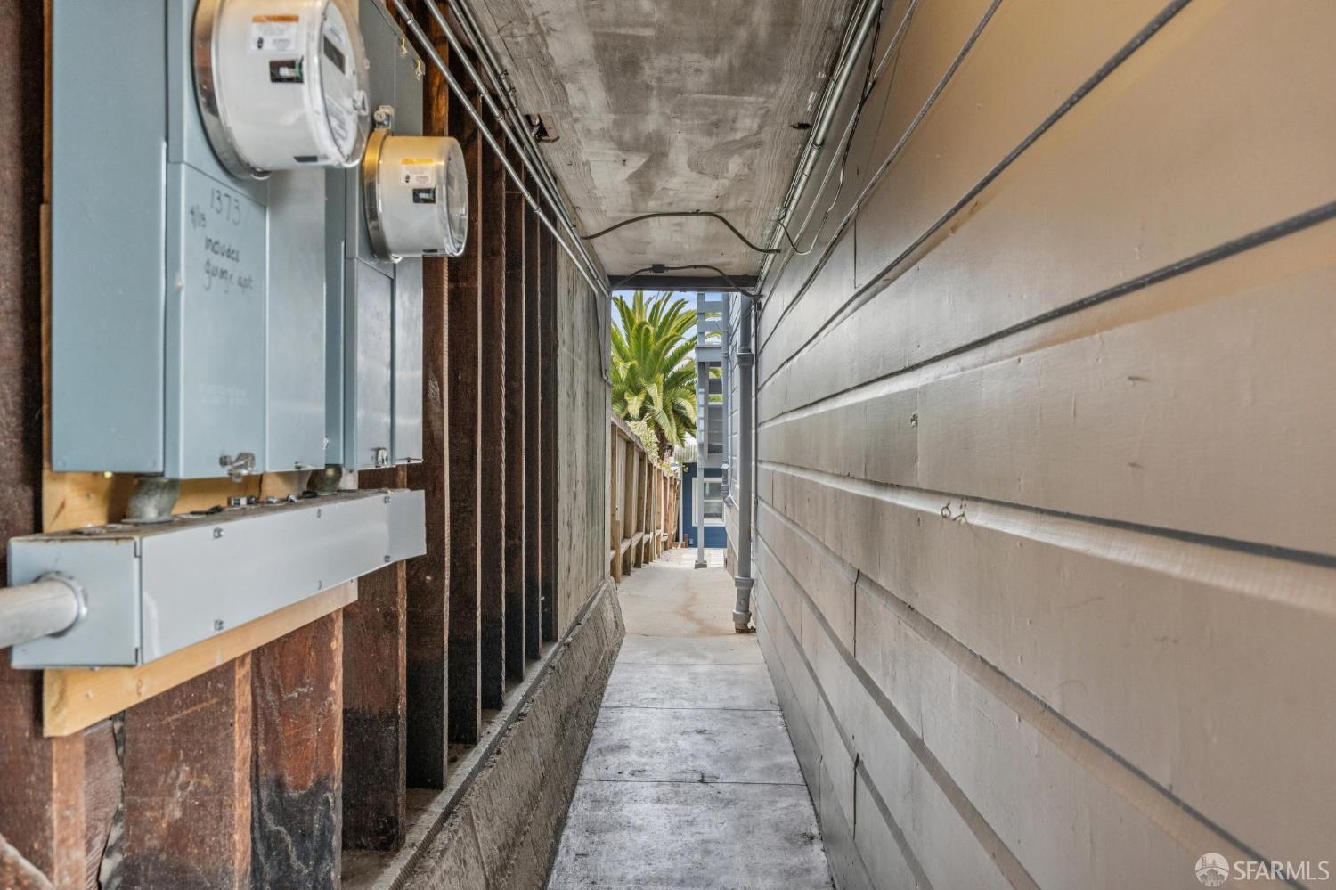 1371-1373 16th Avenue