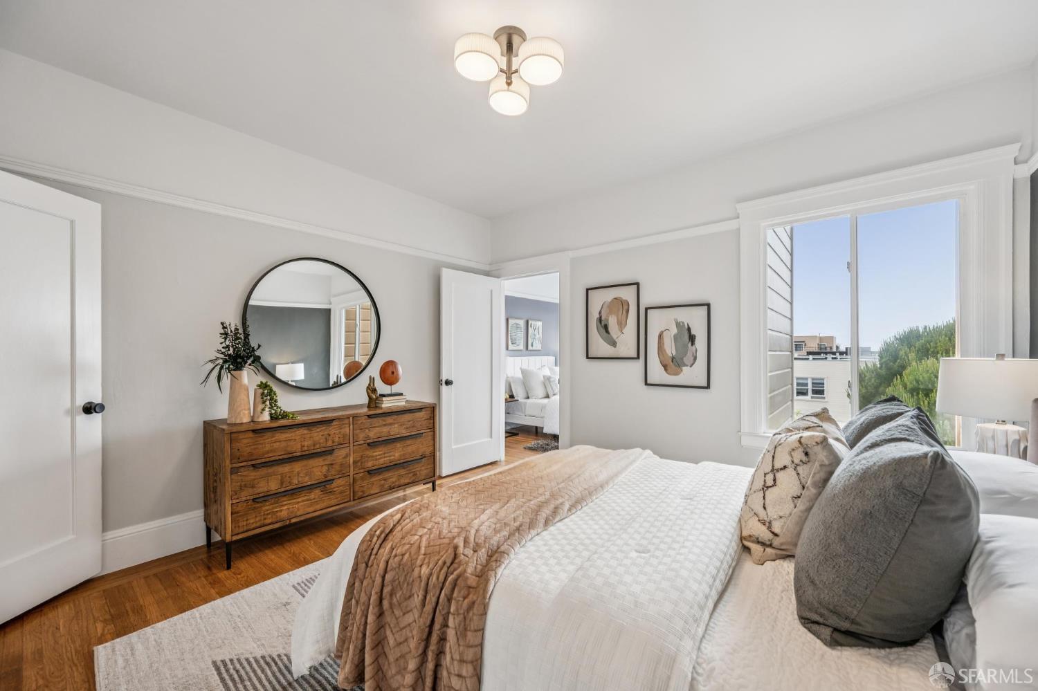 1371-1373 16th Avenue