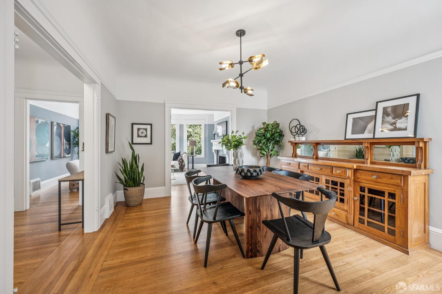 1371-1373 16th Avenue