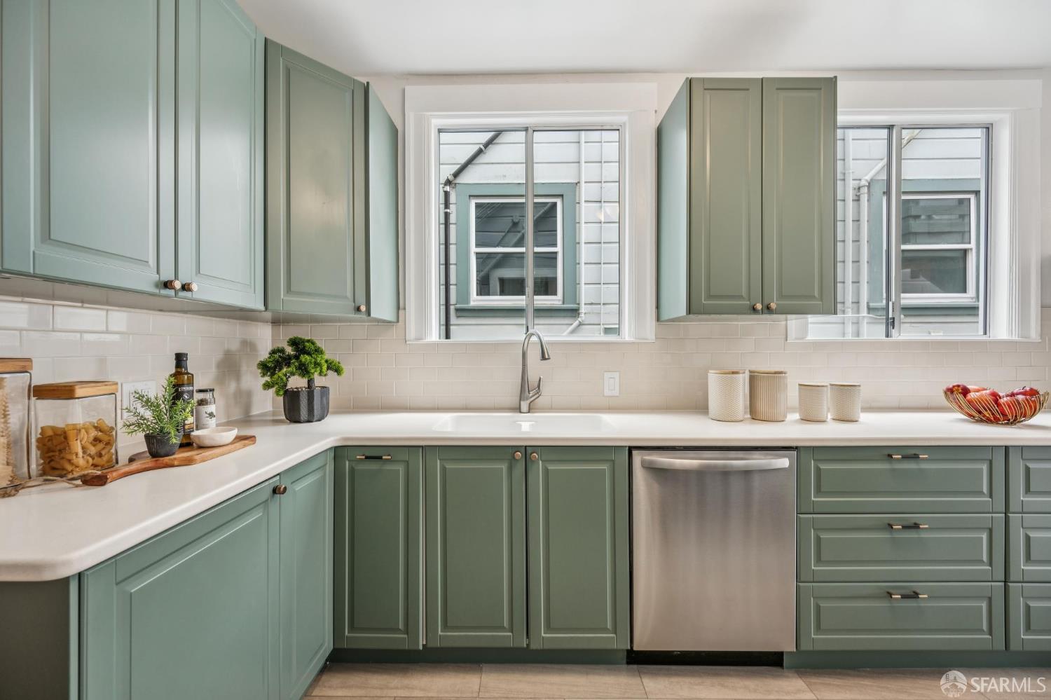 1371-1373 16th Avenue