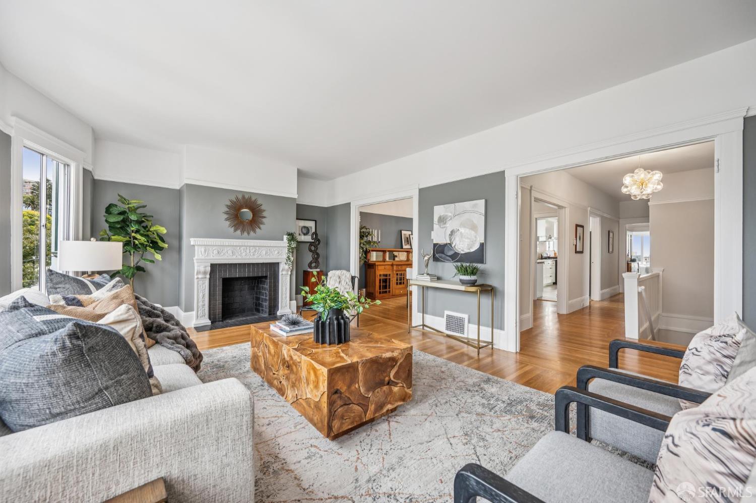 1371-1373 16th Avenue