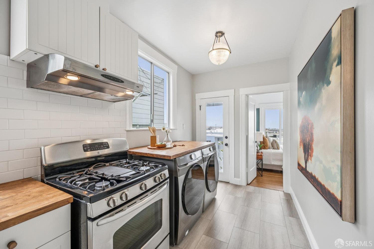 1371-1373 16th Avenue