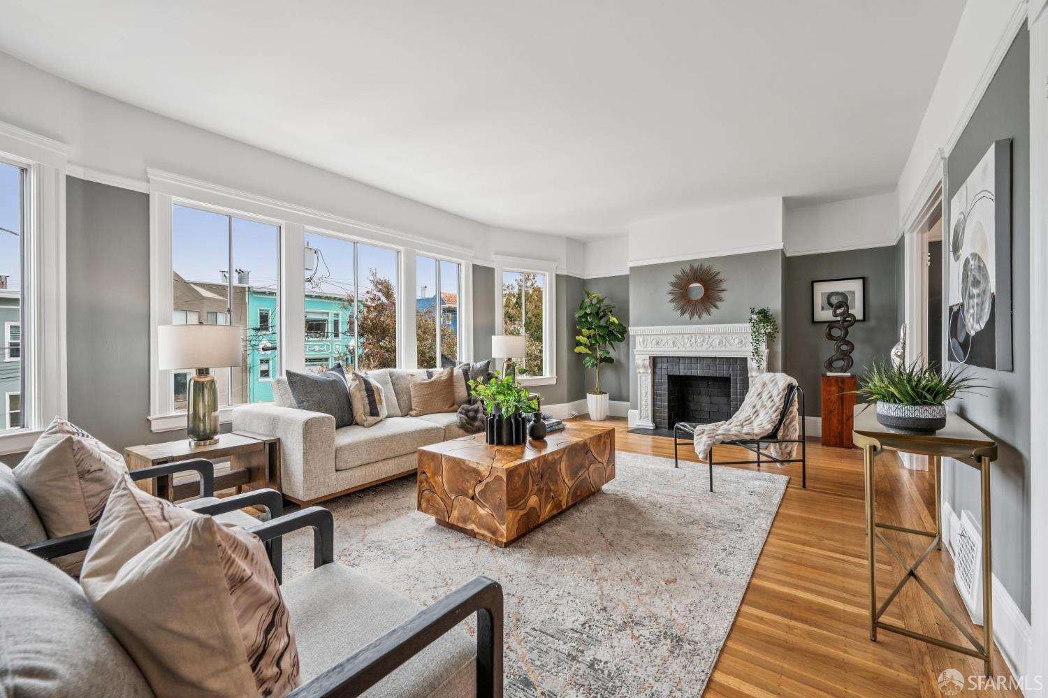 1371-1373 16th Avenue