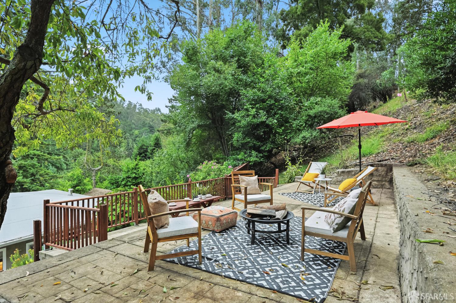 6876 Pinehaven Road