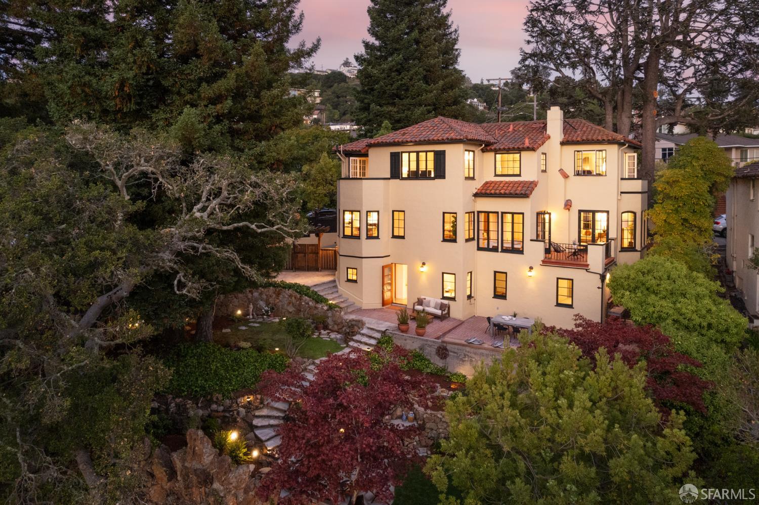 1842 Leimert Boulevard