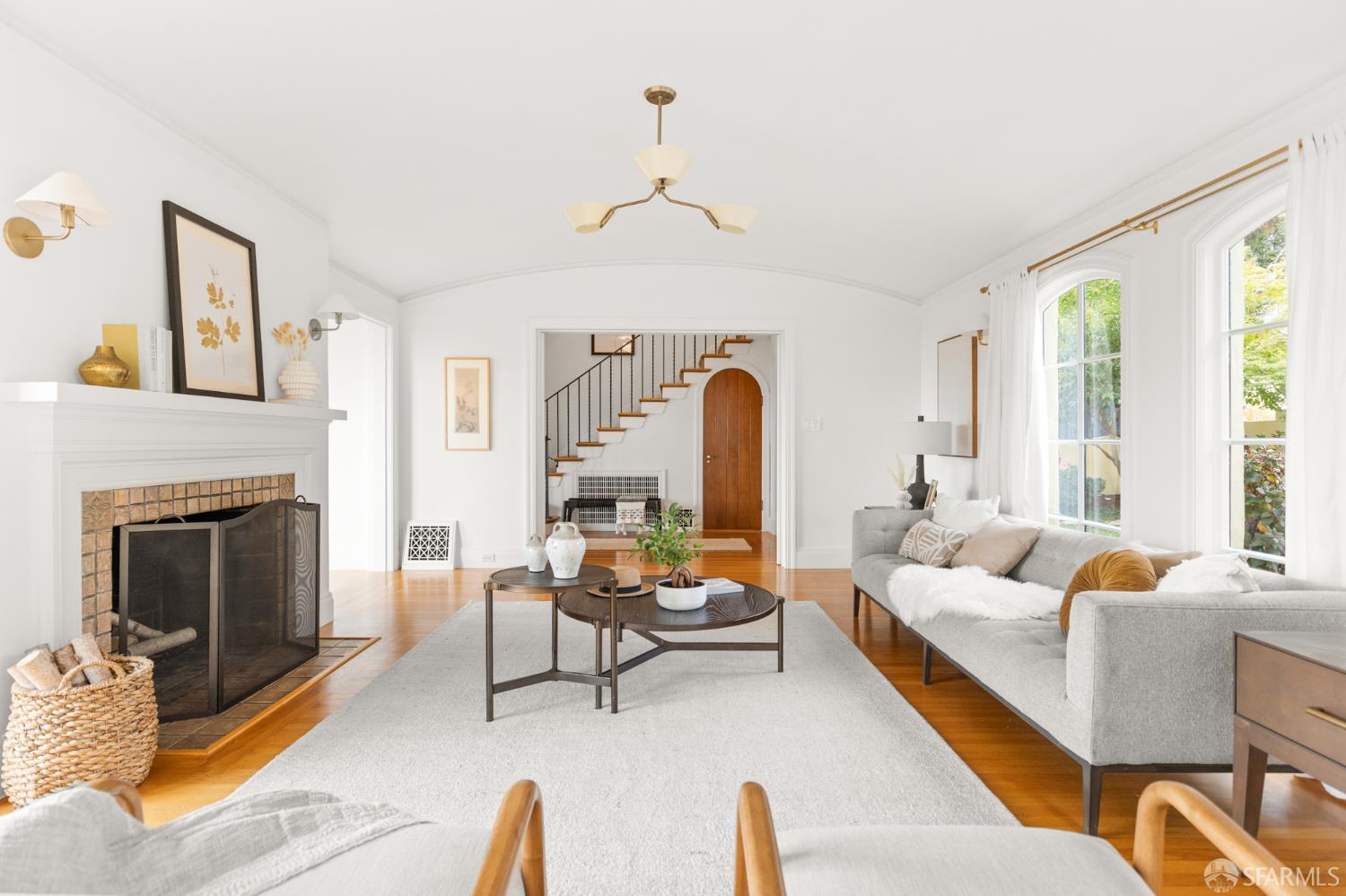 1842 Leimert Boulevard