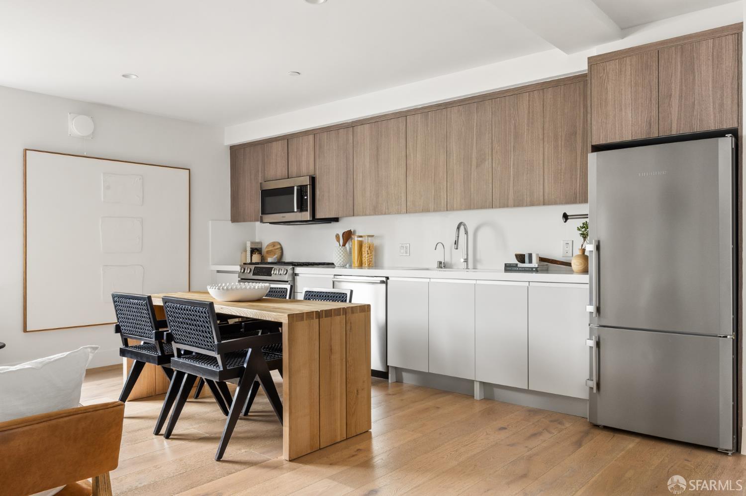 2747 San Pablo Avenue # 204