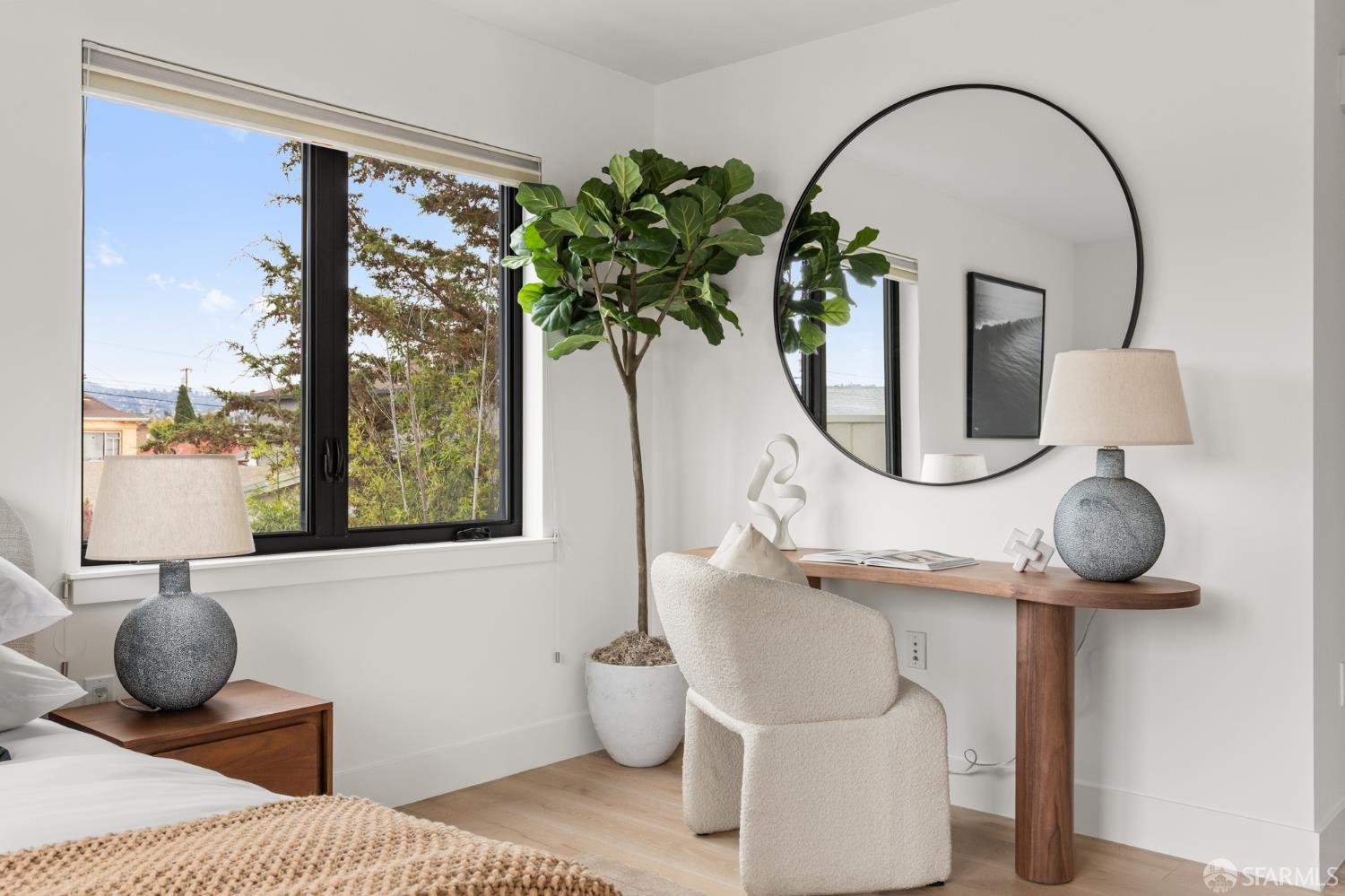 2747 San Pablo Avenue # 204