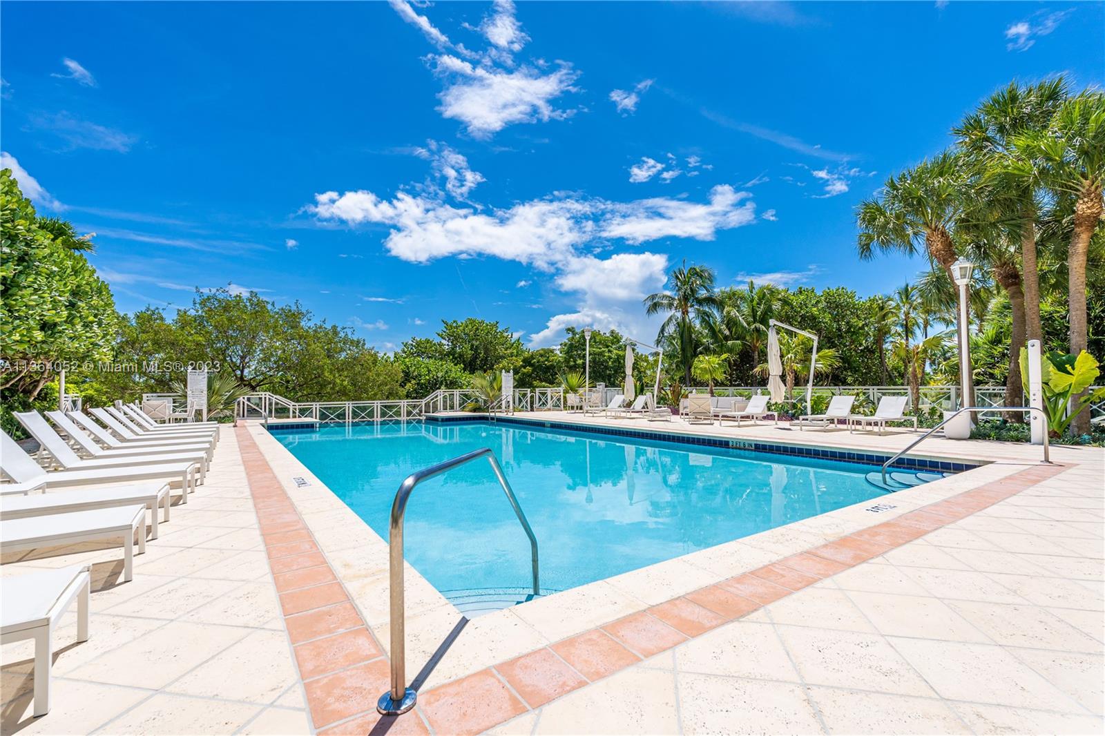430 Grand Bay Dr # 505