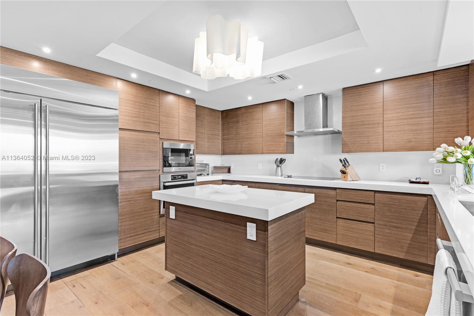 430 Grand Bay Dr # 505