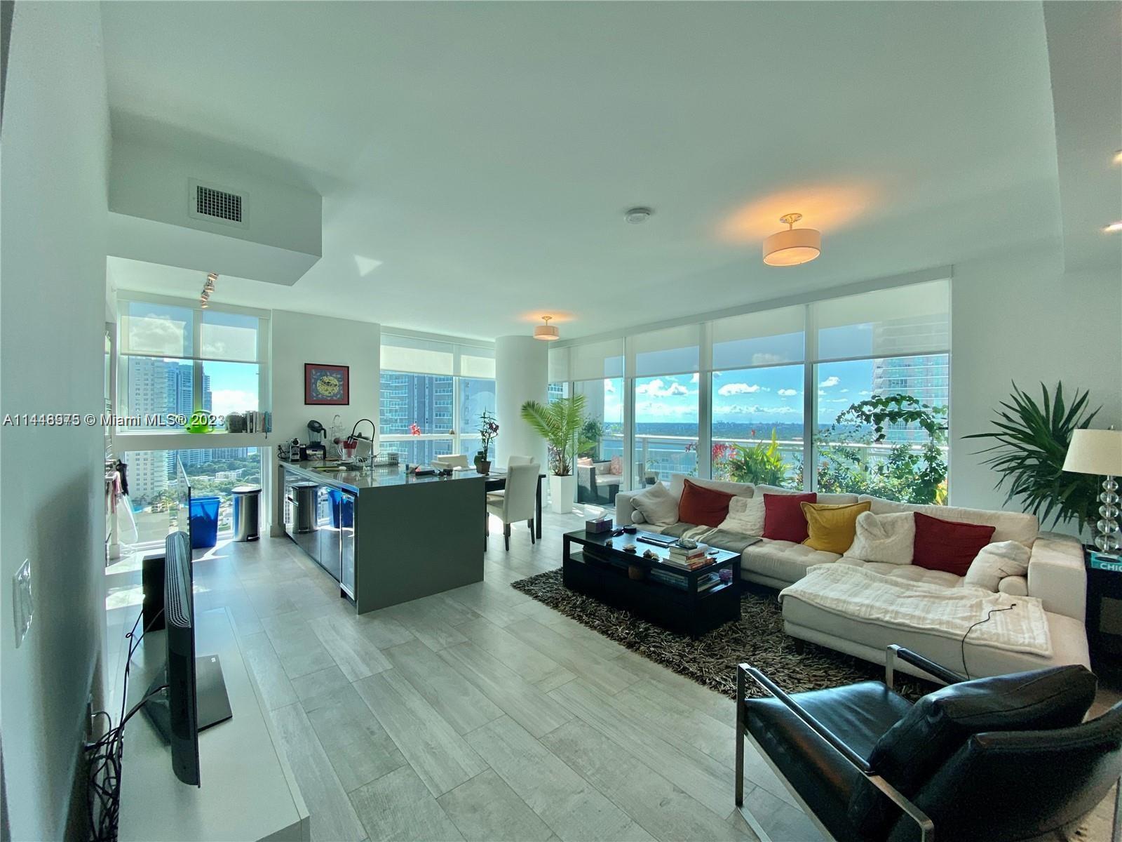 1080 Brickell Ave # 2601